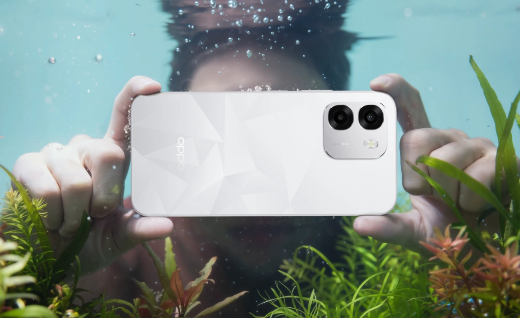 Harga dan Ketersediaan OPPO A6t Series di Indonesia